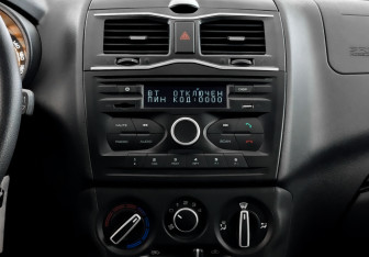 Подержанный автомобиль LADA (ВАЗ) Granta Sedan 2022 года (15 фото)