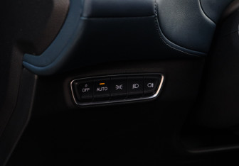 Подержанный автомобиль Voyah Free 2023 года (16 фото)