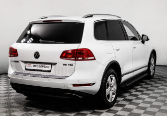 Подержанный автомобиль Volkswagen Touareg 2013 года (5 фото)