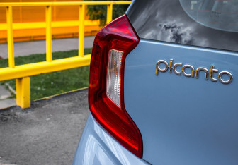 Подержанный автомобиль Kia Picanto 2021 года (14 фото)