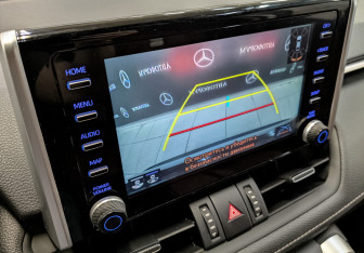 Подержанный автомобиль Toyota RAV4 2020 года (28 фото)