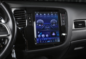 Подержанный автомобиль Mitsubishi Outlander 2013 года (14 фото)