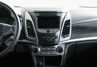 Подержанный автомобиль SsangYong Actyon 2016 года (9 фото)