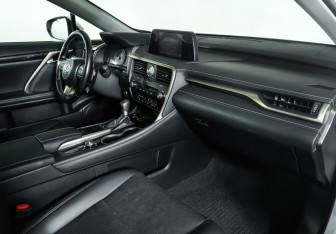 Подержанный автомобиль Lexus RX 2020 года (11 фото)