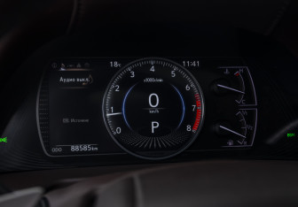 Подержанный автомобиль Lexus ES 2021 года (13 фото)