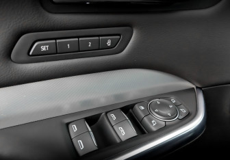 Подержанный автомобиль Cadillac XT4 2021 года (22 фото)