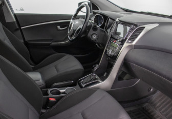 Подержанный автомобиль Hyundai i30 Hatchback 2013 года (9 фото)