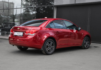 Подержанный автомобиль Chevrolet Cruze Sedan 2011 года (4 фото)