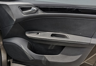 Подержанный автомобиль Renault Arkana 2020 года (22 фото)