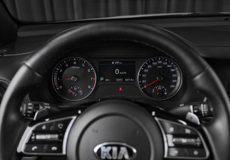 Подержанный автомобиль Kia Cerato Sedan 2020 года (12 фото)