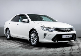 Подержанный автомобиль Toyota Camry Sedan 2015 года (3 фото)