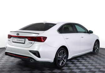 Подержанный автомобиль Kia Cerato Sedan 2021 года (5 фото)