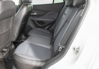 Подержанный автомобиль Opel Mokka 2014 года (11 фото)