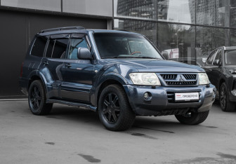 Подержанный автомобиль Mitsubishi Pajero 2005 года (3 фото)