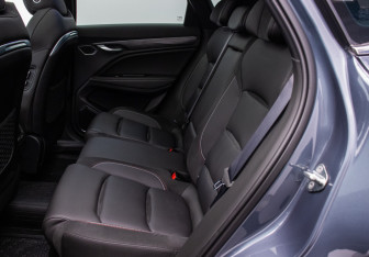 Подержанный автомобиль Geely Tugella 2023 года (11 фото)