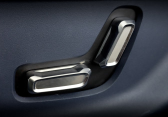 Подержанный автомобиль Zeekr X 2023 года (21 фото)