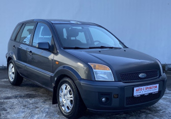 Подержанный автомобиль Ford Fusion 2008 года (3 фото)