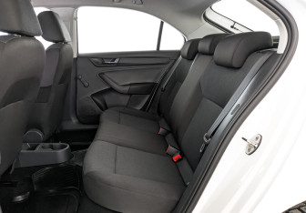 Подержанный автомобиль Skoda Rapid Liftback 2019 года (18 фото)