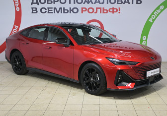 Подержанный автомобиль Changan UNI-V 2024 года (3 фото)
