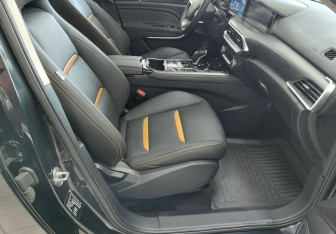 Подержанный автомобиль FAW Bestune T77 2023 года (19 фото)