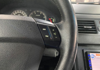 Подержанный автомобиль Volvo XC90 2009 года (15 фото)
