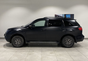 Подержанный автомобиль Acura MDX 2009 года (8 фото)