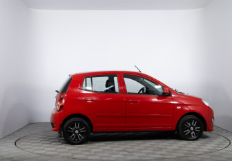 Подержанный автомобиль Kia Picanto 2010 года (4 фото)