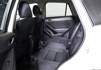 Подержанный автомобиль Mazda CX-5 2015 года (12 фото)