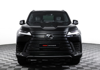 Подержанный автомобиль Lexus LX 2022 года (2 фото)