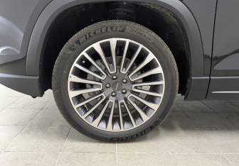 Новый Soueast S09 2025 (7 фото)