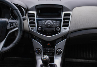 Подержанный автомобиль Chevrolet Cruze Hatchback 2012 года (14 фото)