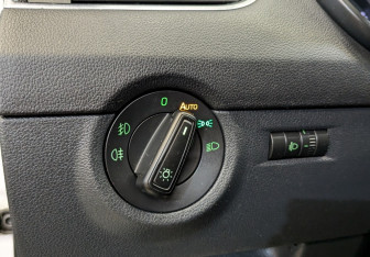 Подержанный автомобиль Skoda Octavia Liftback 2013 года (24 фото)