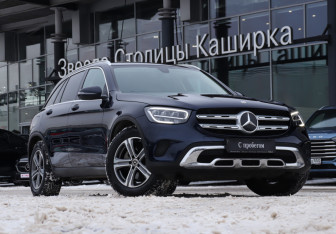 Подержанный автомобиль Mercedes-Benz GLC Coupe 2021 года (23 фото)