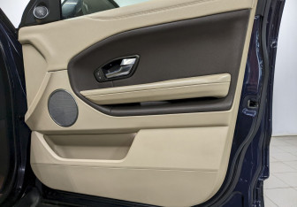 Подержанный автомобиль Land Rover Range Rover Evoque 2018 года (22 фото)