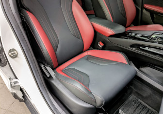 Подержанный автомобиль Geely Coolray 2024 года (24 фото)