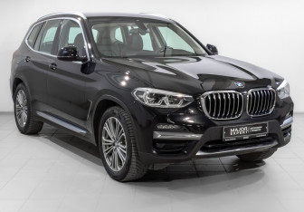 Подержанный автомобиль BMW X3 2020 года (3 фото)