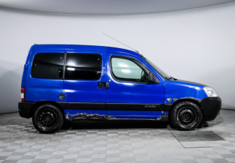 Подержанный автомобиль Citroen Berlingo 2007 года (4 фото)