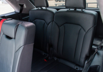 Подержанный автомобиль Audi Q7 2021 года (15 фото)