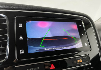 Подержанный автомобиль Mitsubishi Outlander 2018 года (14 фото)