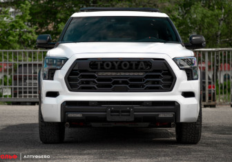 Новый Toyota Sequoia 2025 (5 фото)