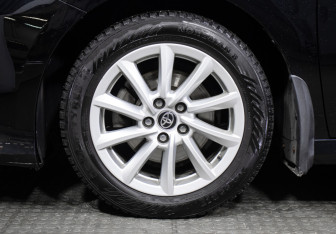 Подержанный автомобиль Toyota Camry Sedan 2021 года (19 фото)