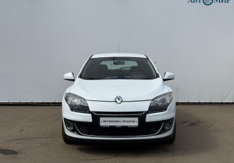 Подержанный автомобиль Renault Megane Hatchback 2013 года (2 фото)