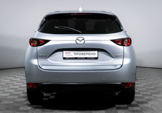 Подержанный автомобиль Mazda CX-5 2019 года (6 фото)