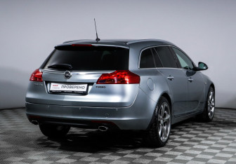 Подержанный автомобиль Opel Insignia Wagon 2013 года (5 фото)