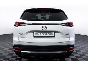 Подержанный автомобиль Mazda CX-9 2018 года (6 фото)