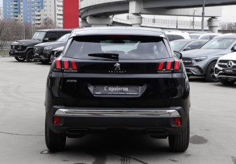 Подержанный автомобиль Peugeot 3008 2019 года (6 фото)