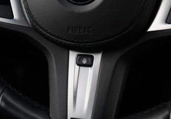 Подержанный автомобиль BMW X4 2019 года (21 фото)