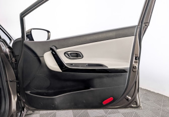 Подержанный автомобиль Kia Ceed Hatchback 2018 года (24 фото)