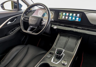 Подержанный автомобиль Omoda C5 2022 года (30 фото)