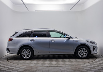Подержанный автомобиль Kia Ceed Wagon 2020 года (4 фото)
